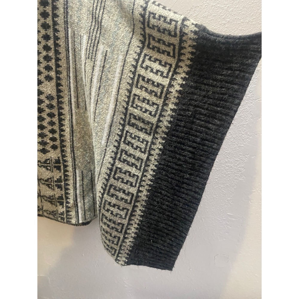 YAIRA Cowl Neck Geometric Print Poncho Sweater One Size Fits Most/S - Picture 9 of 9